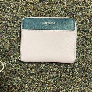 Kate Spade bifold wallet